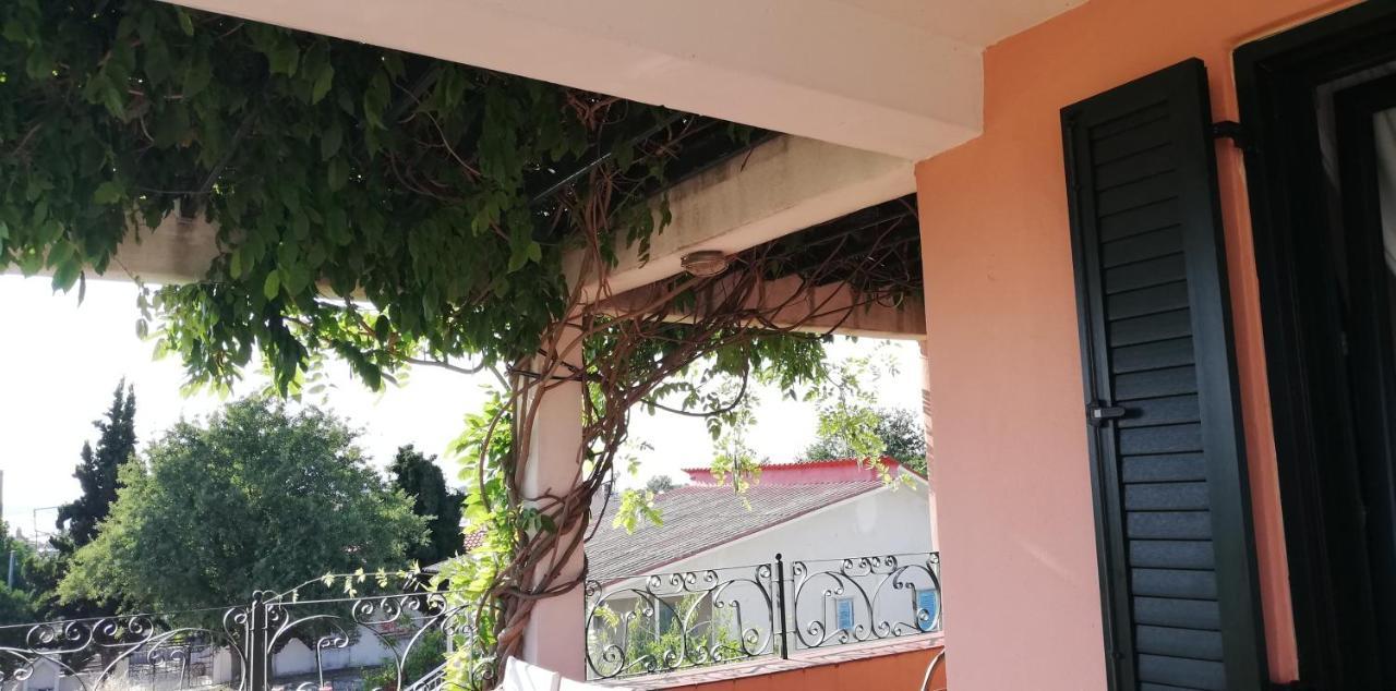 Olgas Villa Arogi ภายนอก รูปภาพ