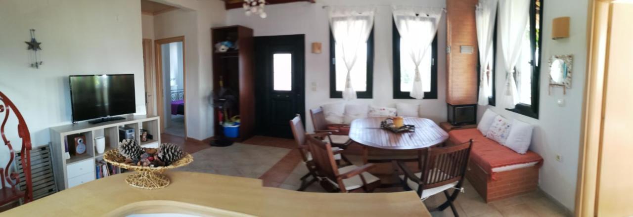 Olgas Villa Arogi ภายนอก รูปภาพ
